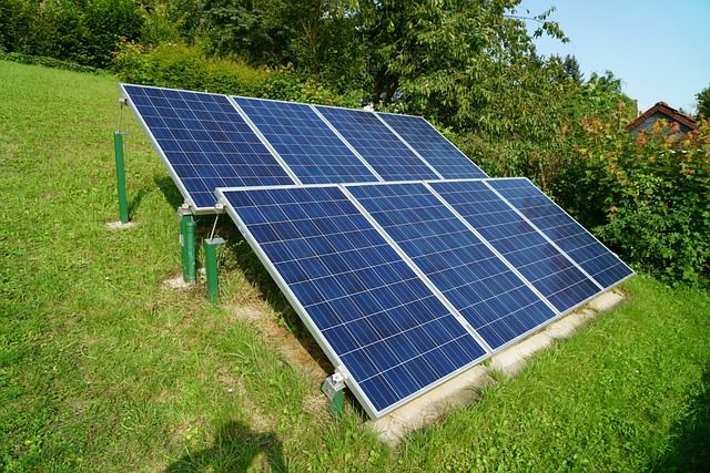 solar-photovoltaic-2666106_640